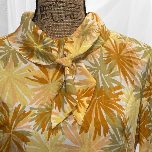 70s Retro/Vintage Floral Blouse - M/L - Yellow and Orange - Picture 2 of 9
